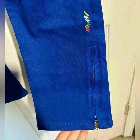 COOGI Jeans Women's Bright Blue Straight Leg Jeans size 9/10. EUC. Embroidered - Picture 9 of 16
